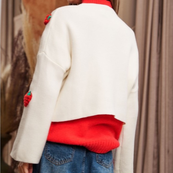 Strawberry Sweater - Picture 5 of 5